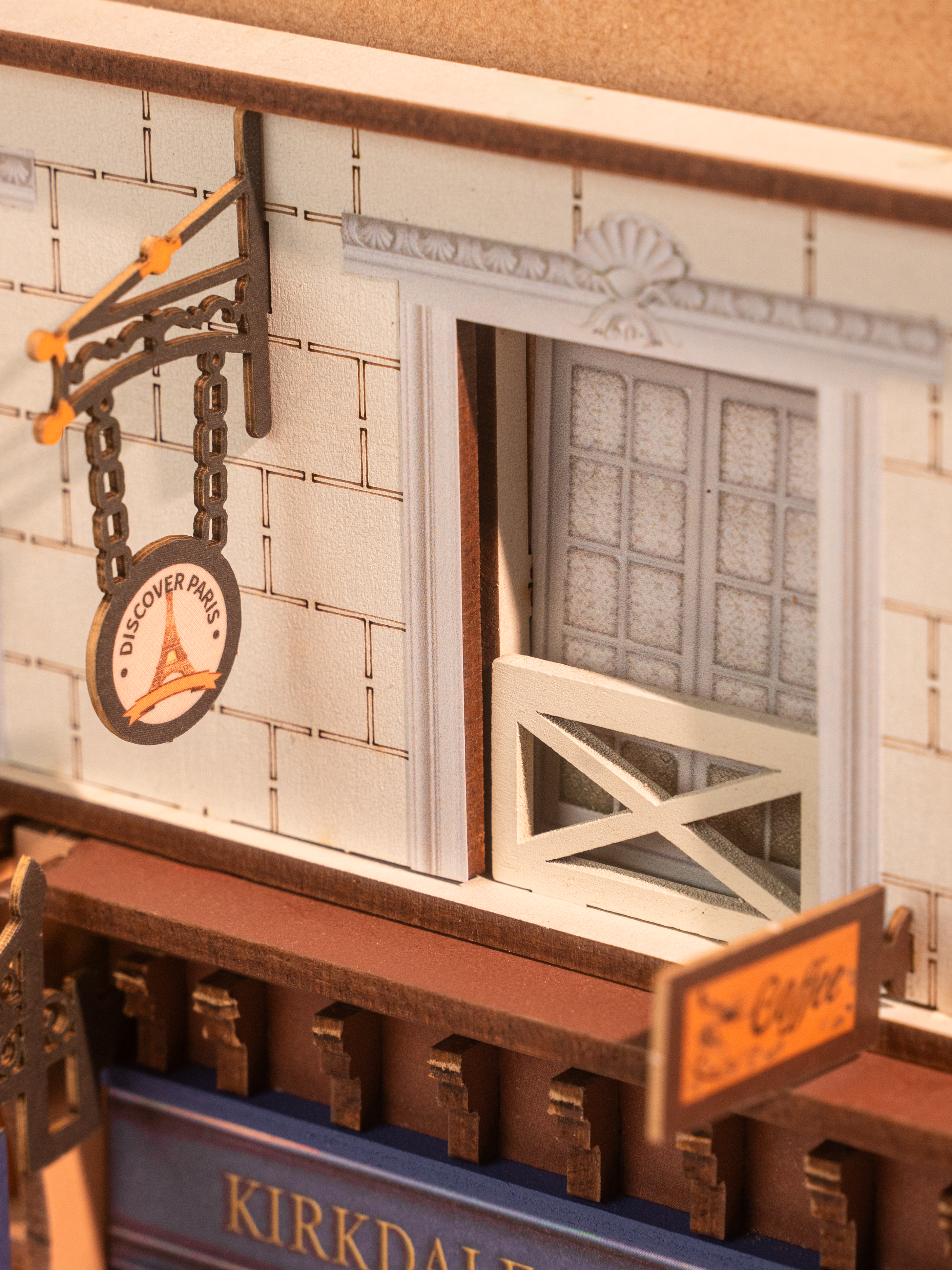 ممر العشاق الرومانسي – Arcade Dating Book Nook