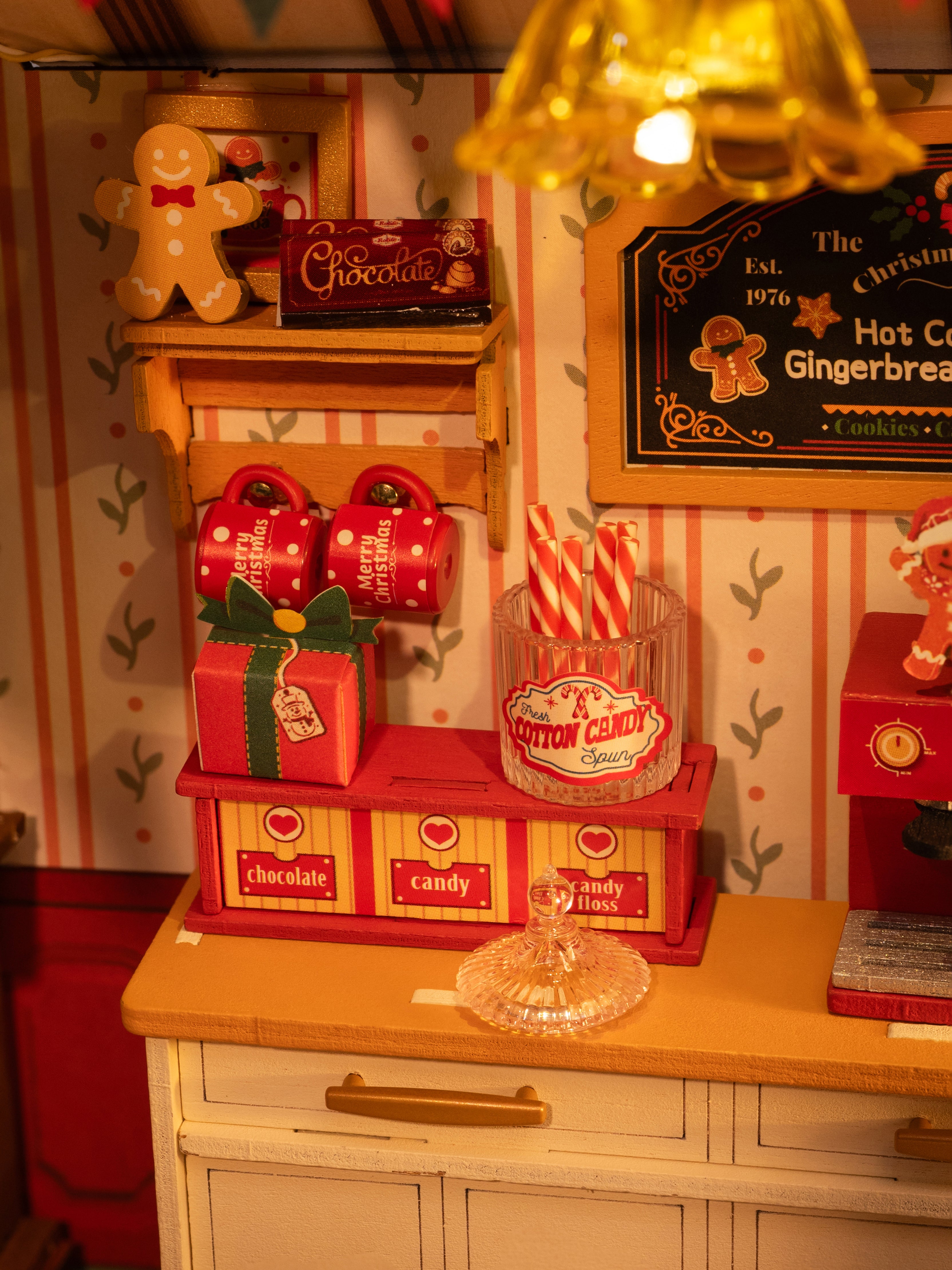 بيت الزنجبيل المصغّر – Gingerbread House