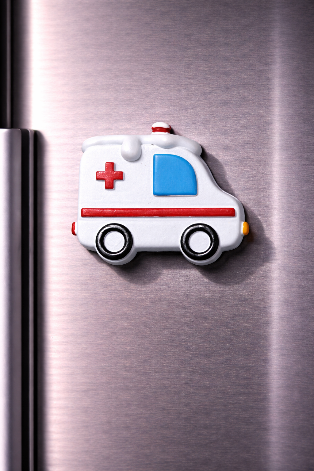 مغناطيس ثلاجة سيارة إسعاف كرتونية