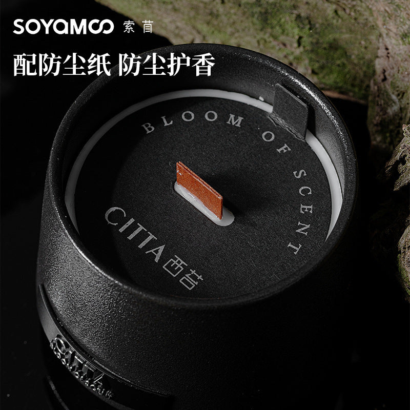 شمعة عطرية فاخرة بفتيل خشبي